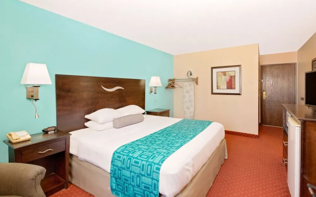 photo 4 of Howard Johnson By Wyndham Waterloo/Cedar Falls