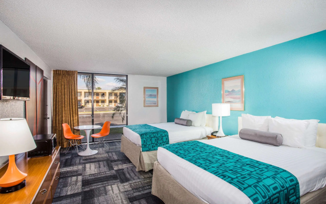 photo 4 of Howard Johnson by Wyndham Winter Haven FL