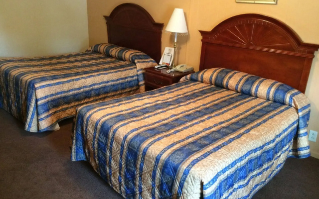 photo 4 of Howard's Motel