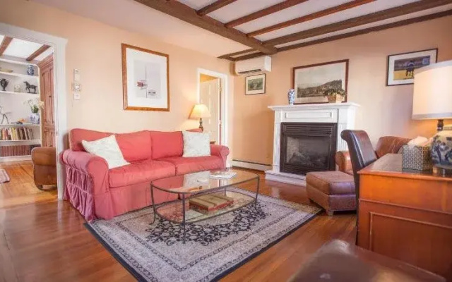photo 4 of Howland House Inn