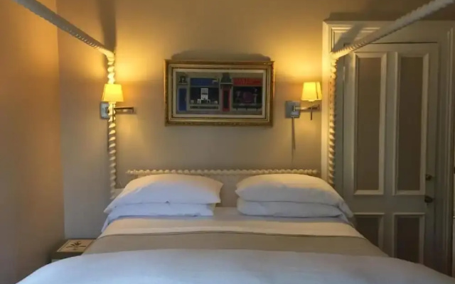 photo 5 of Hudson City Bed & Breakfast