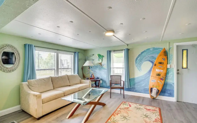 photo 3 of 1 Mi to Beach: Home w/ Dock on Canal in Hudson