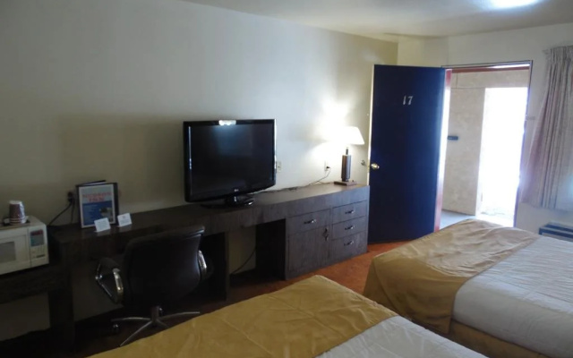 photo 3 of Hudson Inn Milford