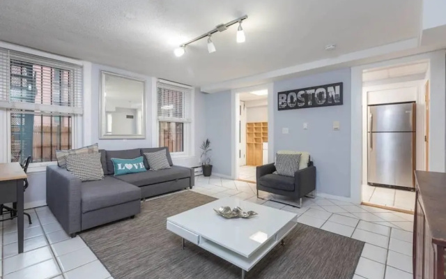 photo 4 of Huge 1 Bedroom in Heart of Back Bay