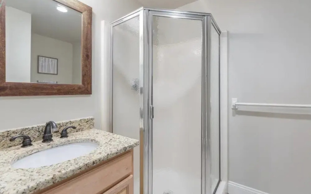 photo 5 of Huge 2br/2ba in the Heart of Back Bay by Domio