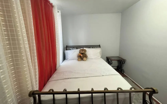 photo 5 of Huge 3 Bedrooms Apt 15 Minutes to NY City