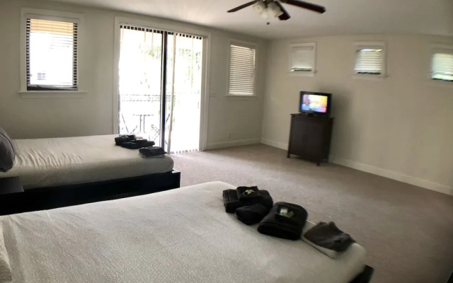 photo 3 of Huge House in Fort Lauderdale - 819