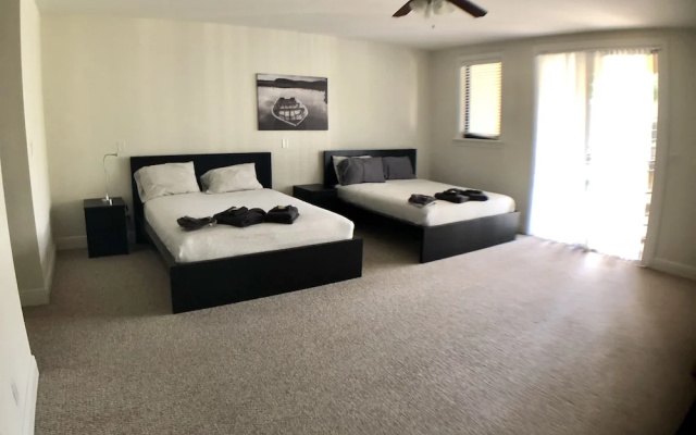 photo 4 of Huge House in Fort Lauderdale - 819