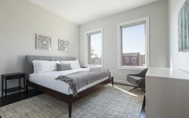photo 3 of Huge Stylish 3 BR Loft Cobblestone St Next to NYC