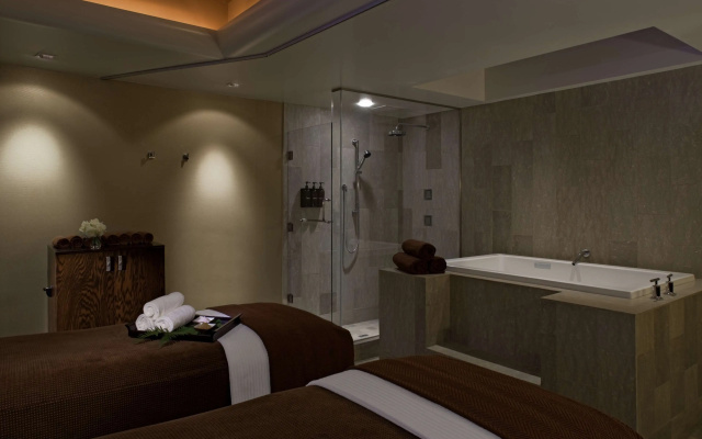 photo 3 of Hyatt At Olive 8