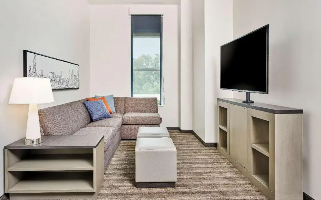 photo 3 of Hyatt House Chicago Medical/University District