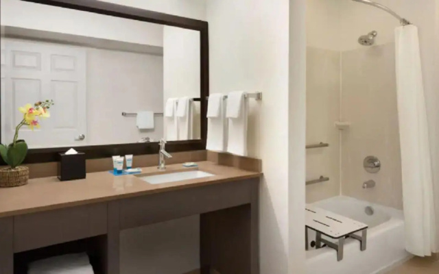 photo 4 of HYATT house Miami Airport