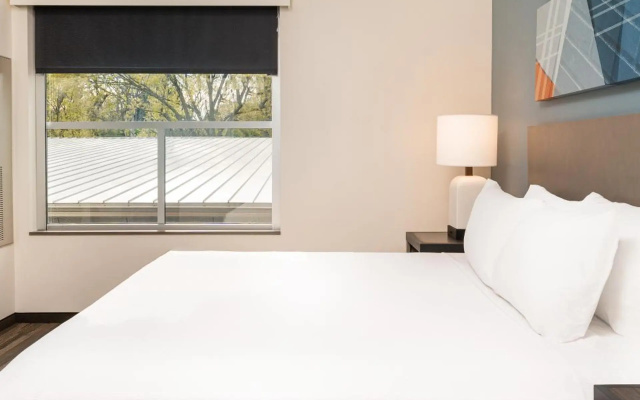 photo 5 of Hyatt House Nashville Airport