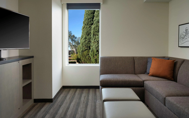 photo 2 of Hyatt House San Jose Airport