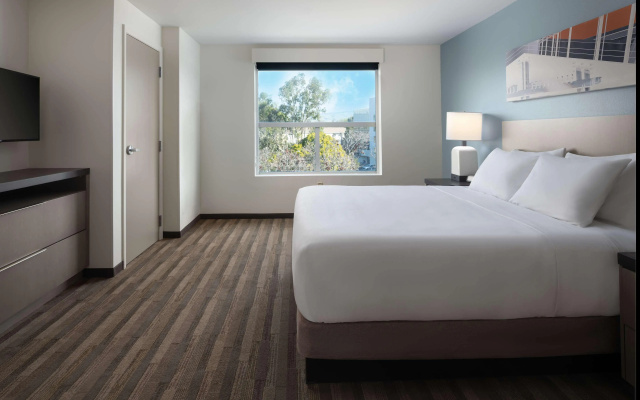 photo 3 of Hyatt House San Jose Airport