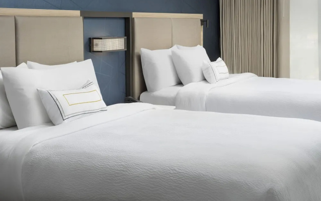 photo 4 of SpringHill Suites by Marriott Atlanta Perimeter Center