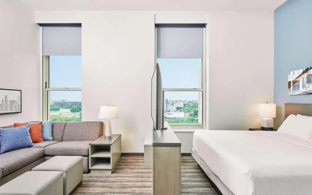 photo 4 of Hyatt Place Chicago Medical/University District