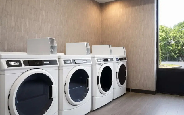 photo 5 of Home2 Suites By Hilton Indianapolis Keystone Crossing