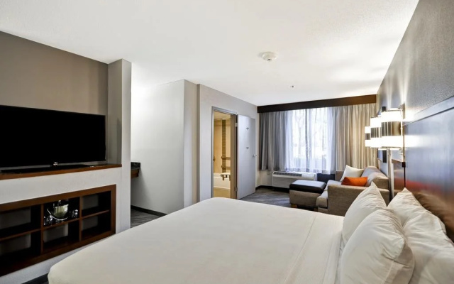 photo 5 of Home2 Suites by Hilton Indianapolis Keystone Crossing