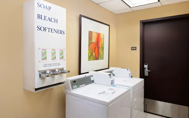photo 2 of Hyatt Place Ontario / Rancho Cucamonga