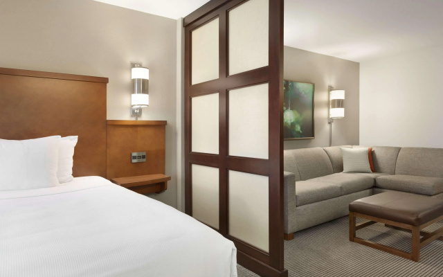 photo 3 of Hyatt Place Portland Airport