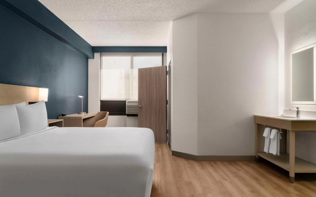 photo 3 of Hyatt Place Secaucus/Meadowlands