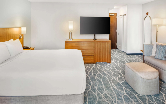 photo 5 of Hyatt Place Waikiki Beach