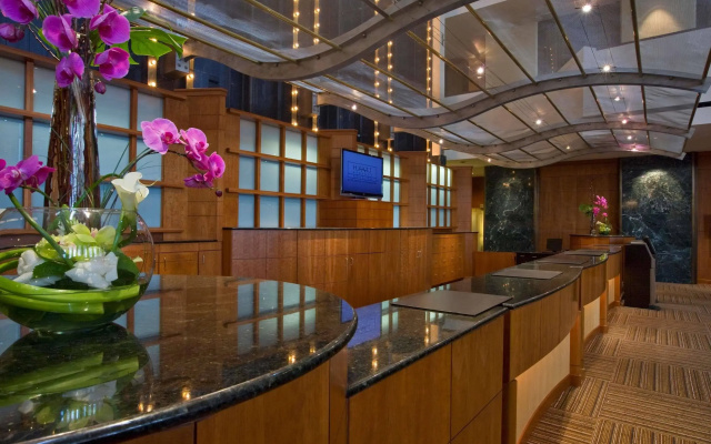 photo 2 of Hyatt Regency Houston Downtown