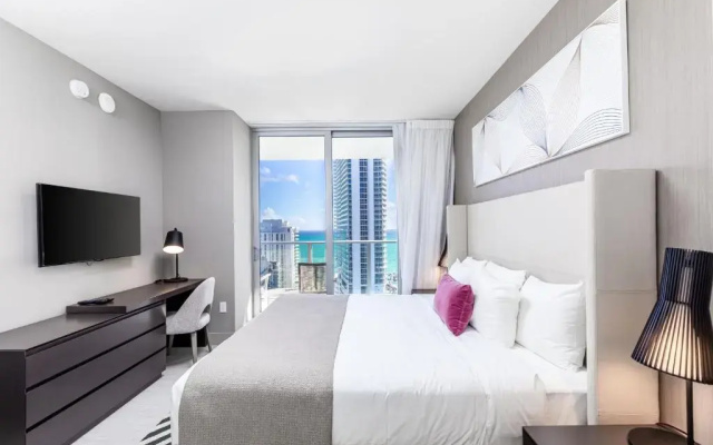 photo 2 of Hyde Beach House Hollywood Pr Suites
