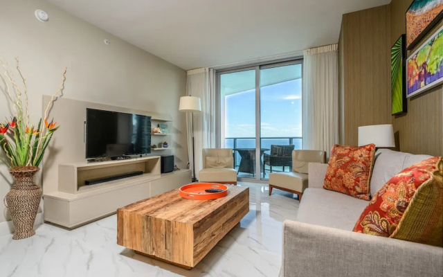photo 2 of Hyde Resort Sophistication W/ Infinity Pools & Gym 2 Bedroom Condo