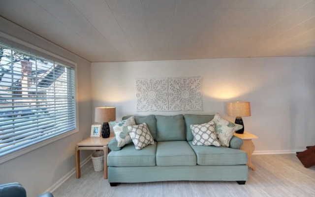 photo 2 of Hydrangea and Forget Me Not 3 Br home by RedAwning
