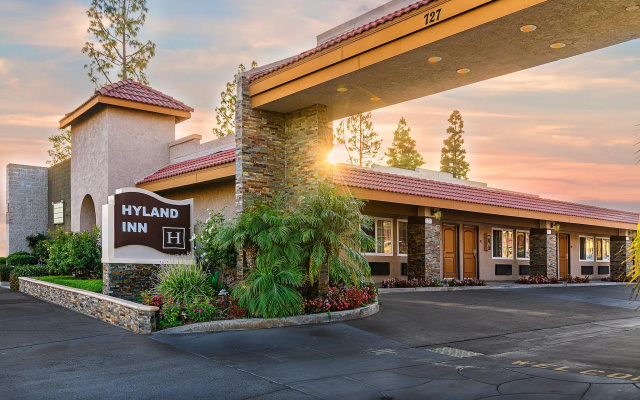 photo 2 of Hyland Inn Brea