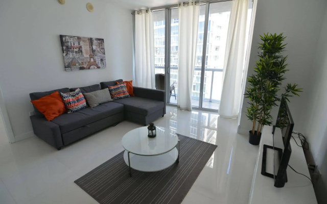 photo 4 of Icon Brickell