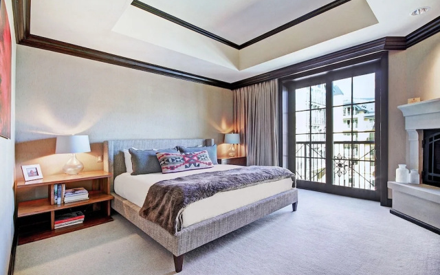 photo 4 of Iconic 5 Bedroom Penthouse at the Ritz-Carlton by RedAwning - Save 20% on 7+ Nights!