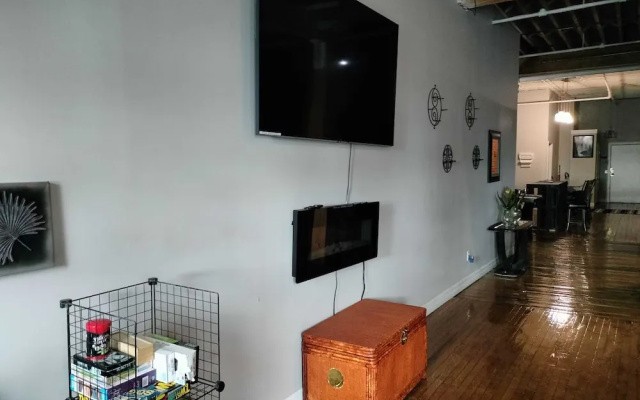 photo 3 of Downtown Detroit Loft - Fully equipped & Absolutely Gorgeous theme by RedAwning