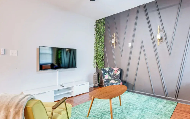 photo 3 of Idyllic Atlanta Apartment: 6 Mi to Airport