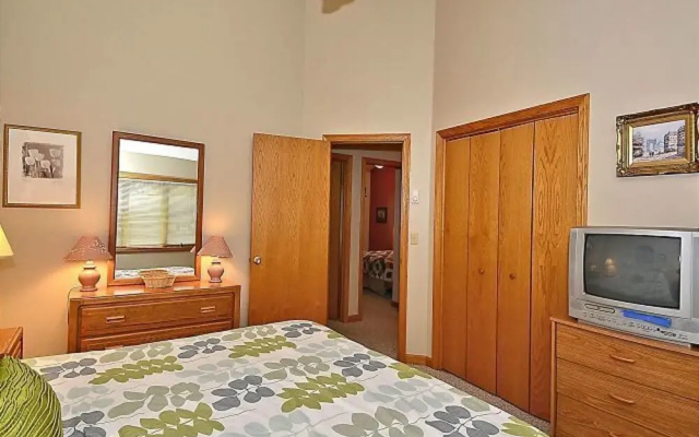 photo 4 of Idyllic Mountain Getaway