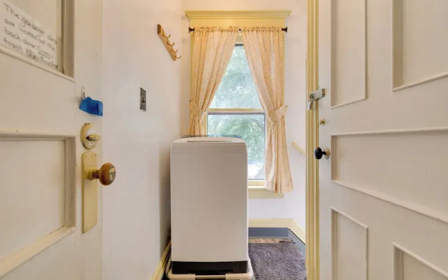 photo 4 of 2 Miles to Dtwn! Idyllic Rochester Apt w/ Hot Tub