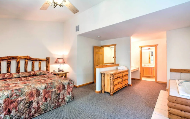 photo 4 of Cozy Townhome By Starved Rock State Park