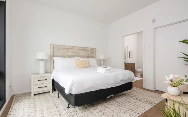 photo 3 of Illume Designer Gulch View Pool & Gym 2 Bedroom Condo