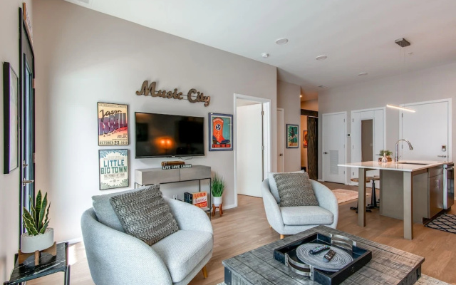 photo 2 of Illume Music City Suite Corner Unit 1 Bedroom Condo