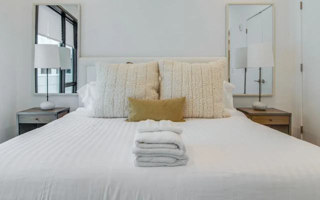 photo 2 of Illume State-of-the-art Community Corner Unit 1 Bedroom Condo