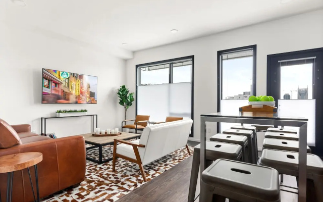 photo 4 of Illume Ultrachic Luxury Community Corner Unit 1 Bedroom Condo