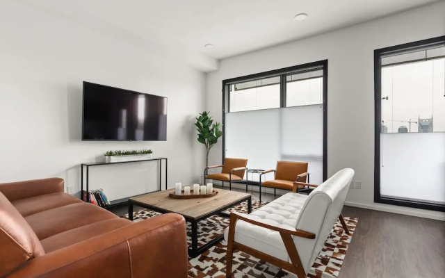photo 5 of Illume Ultrachic Luxury Community Corner Unit 1 Bedroom Condo