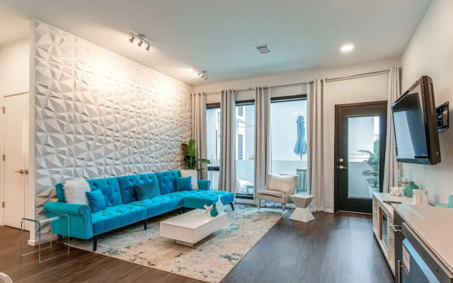 photo 4 of Illume Ultramodern Community Poolside Patio 1 Bedroom Condo