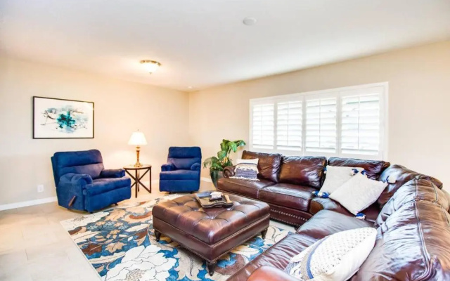 photo 3 of Immaculate Home Near Old Town Scottsdale and Asu!