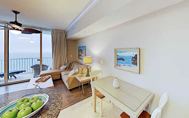 photo 4 of Impeccable Oceanfront W/ Pools & Huge Gym 1 Bedroom Condo