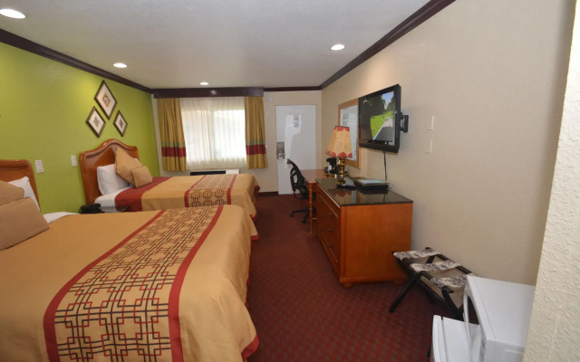 photo 3 of Imperial Inn