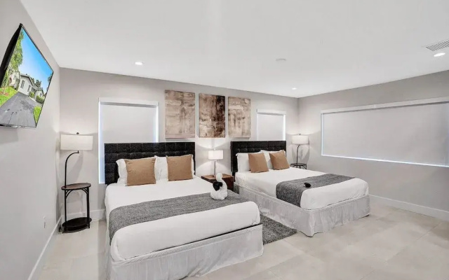 photo 4 of Incredible 4BR Home with Heated Pool