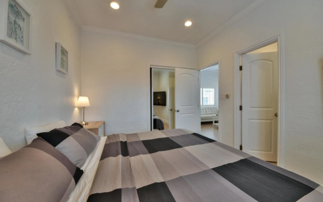 photo 5 of A5 Incredible Contemporary Beach Home With View and AC